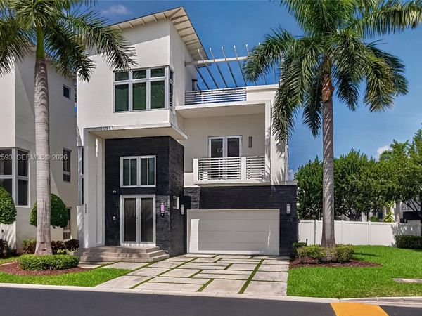 3460 NW 84th Ave , Doral, FL 33122