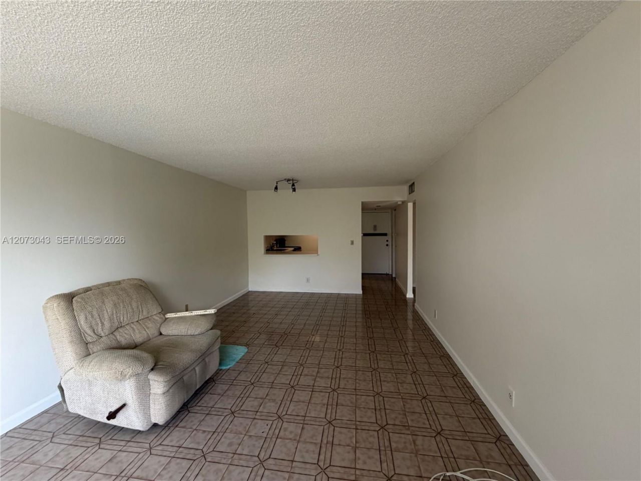1825 W 44th Pl , Unit 308, Hialeah, FL 33012 Photo