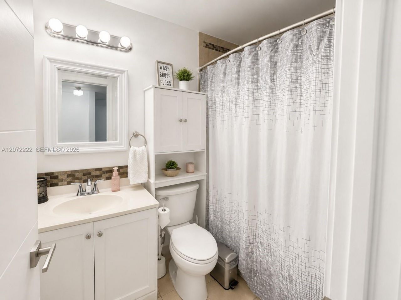 513 NW 22nd Ave, Unit 2, Fort Lauderdale, FL 33311 Photo