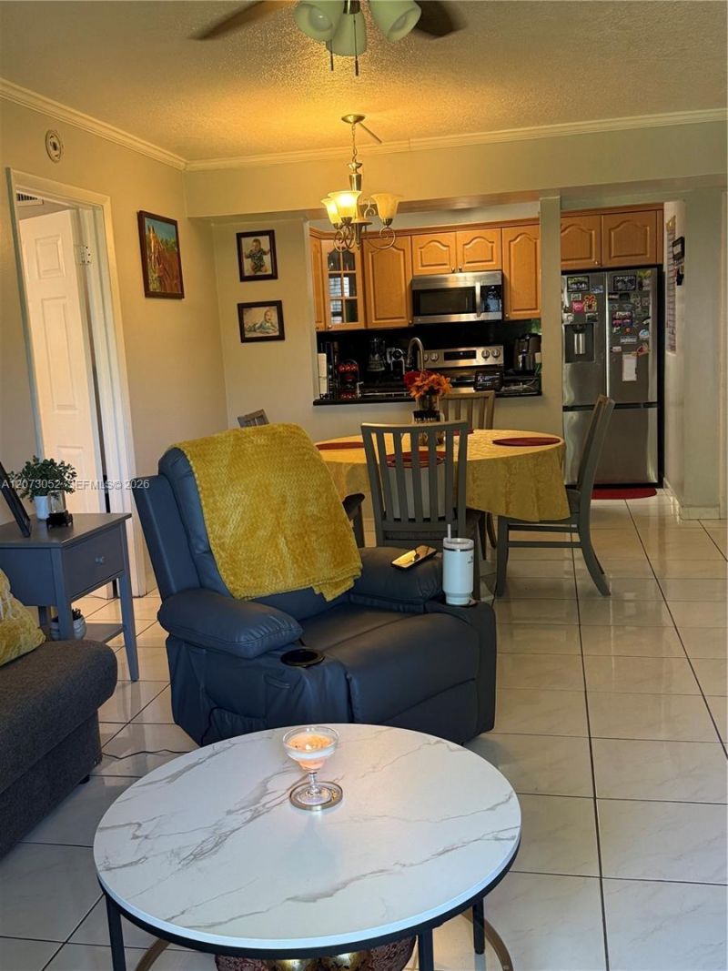 9716 Hammocks Blvd, Unit 101, Miami, FL 33196 Photo