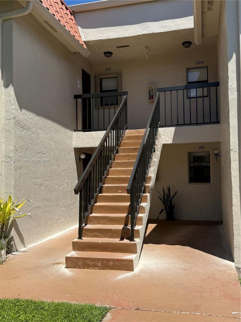 9716 Hammocks Blvd, Unit 101, Miami, FL 33196 Photo