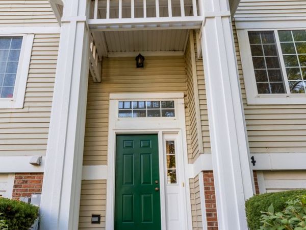 1704 Sienna Court, Wheeling, IL 60090