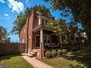 1719 POWELL STREET, NORRISTOWN, PA 19401