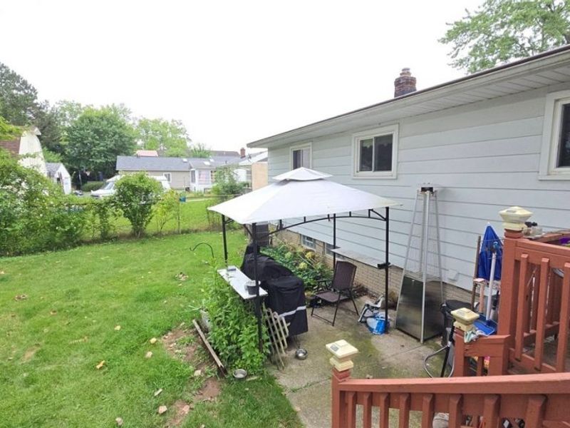 18290 Whitney Road, Strongsville, OH 44149 Photo 24