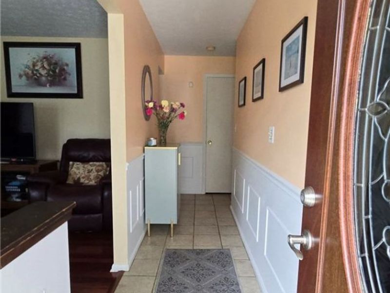 18290 Whitney Road, Strongsville, OH 44149 Photo 3
