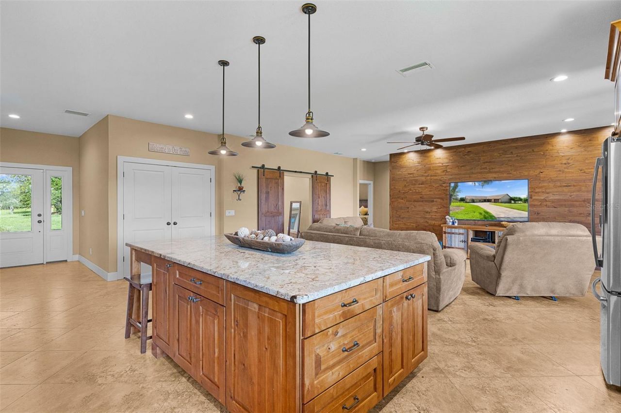 16215 Douglas Road, Groveland, FL 34736 Photo