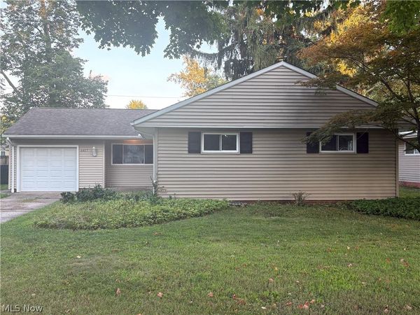 6417 Alderwood Road , Parma Heights, OH 44130