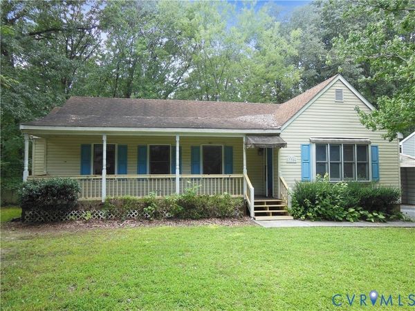 13306 Evelyn Drive, Chester, VA 23831