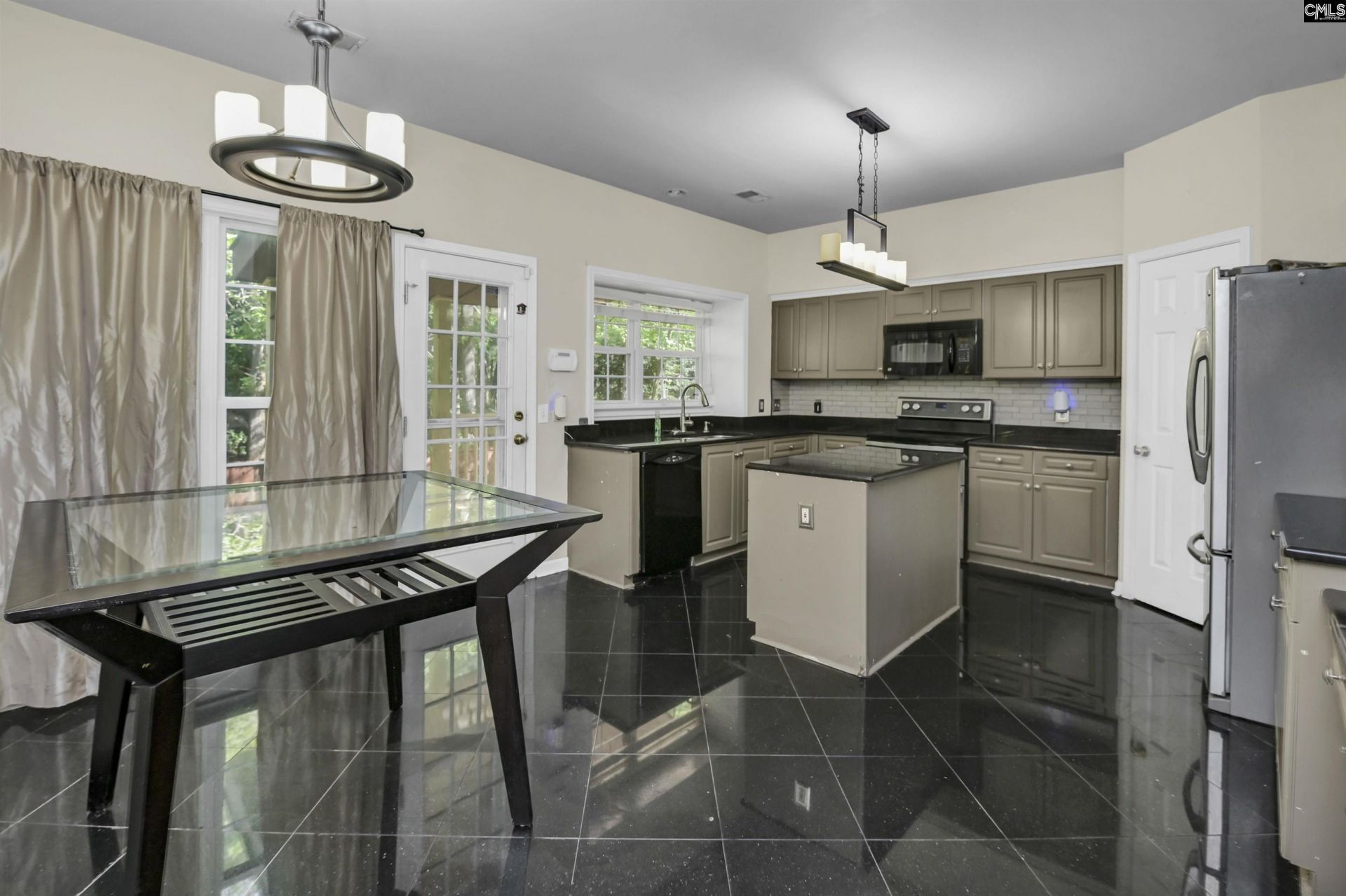 103 Harbor Glen Drive Photo 13
