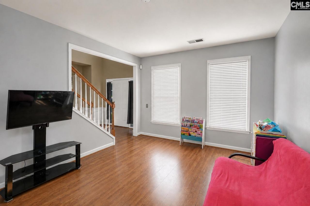 103 Harbor Glen Drive Photo 5