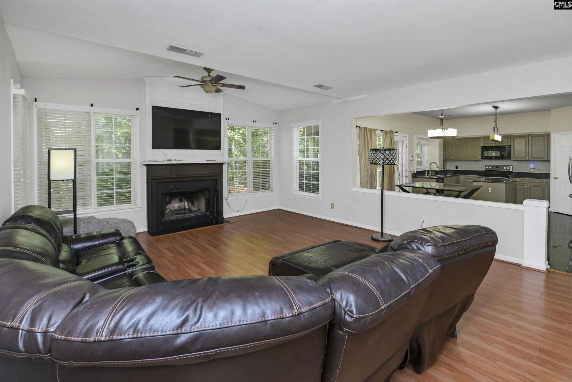 103 Harbor Glen Drive Photo 9