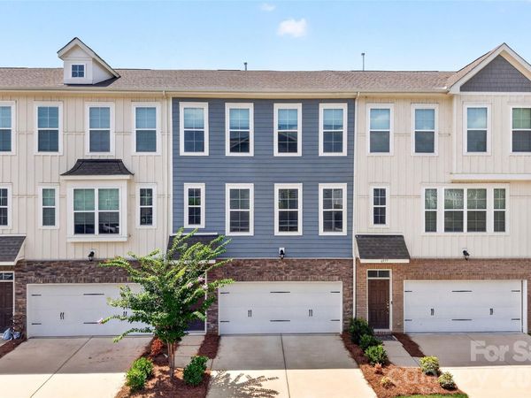 6981 Waterstone Drive, Sherrills Ford, NC 28673