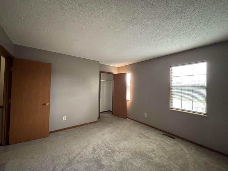 2367 Brandy Oaks Drive, Columbus, OH 43220 Photo 10