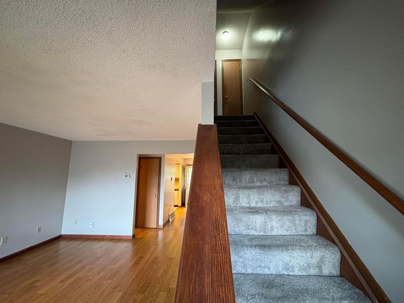 2367 Brandy Oaks Drive, Columbus, OH 43220 Photo 2