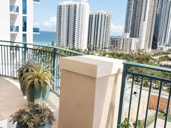 17555 SW Atlantic Blvd , Unit PH2, Sunny Isles Beach, FL 33160
