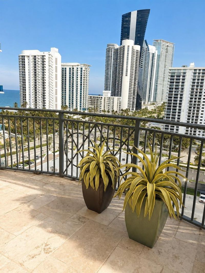 17555 SW Atlantic Blvd , Unit PH2, Sunny Isles Beach, FL 33160 Photo