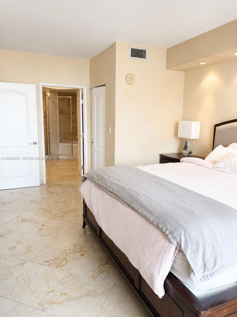 17555 SW Atlantic Blvd , Unit PH2, Sunny Isles Beach, FL 33160 Photo