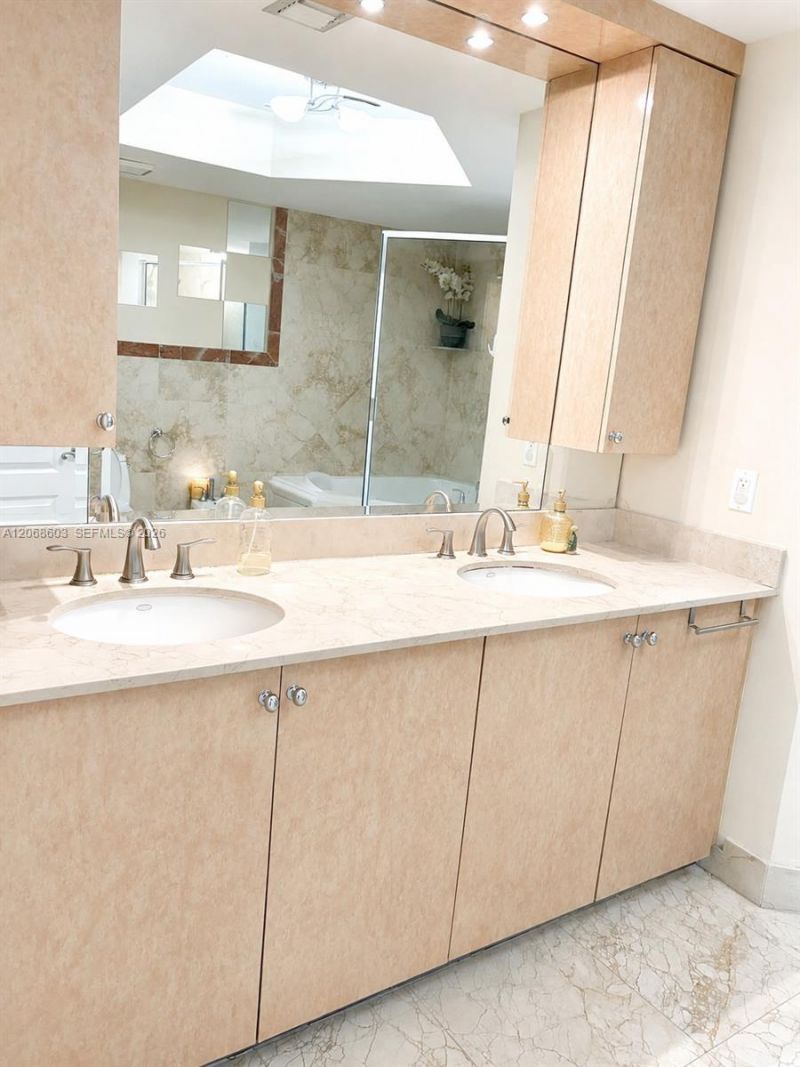 17555 SW Atlantic Blvd , Unit PH2, Sunny Isles Beach, FL 33160 Photo