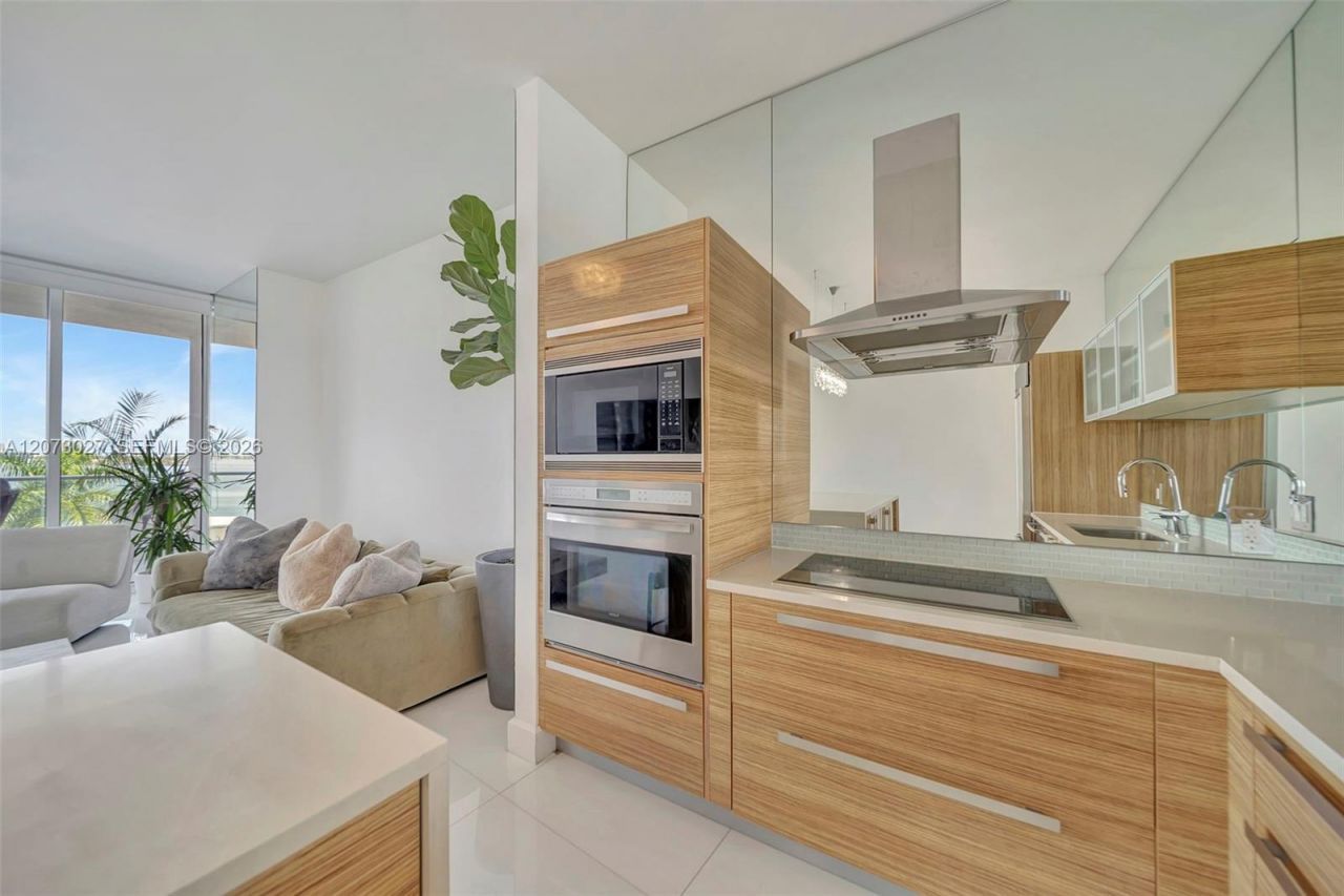 2020 N Bayshore Dr , Unit 708, Miami, FL 33137 Photo