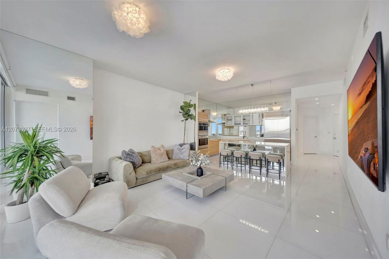 2020 N Bayshore Dr , Unit 708, Miami, FL 33137 Photo