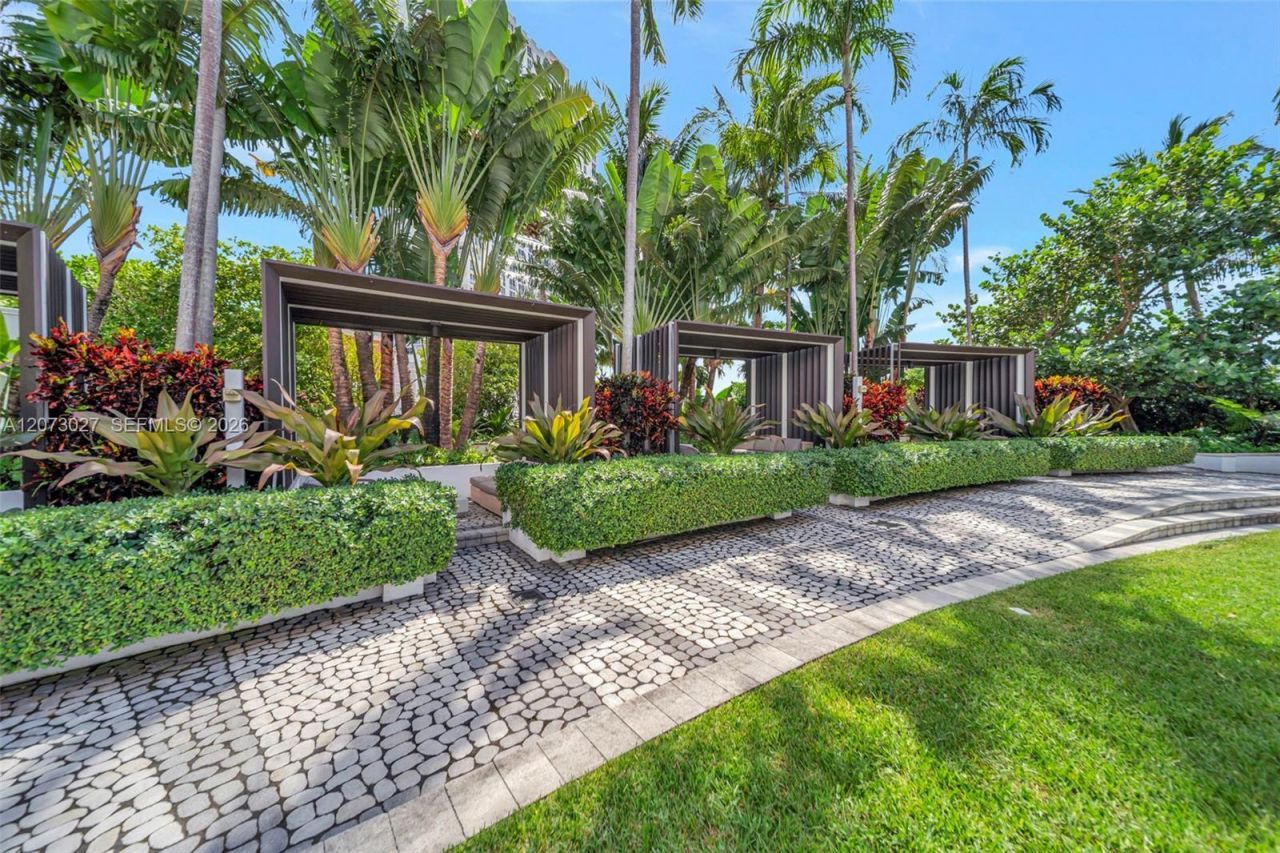2020 N Bayshore Dr , Unit 708, Miami, FL 33137 Photo