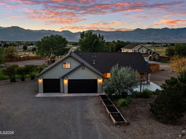140 Brantingham Court, Dayton, NV 89403