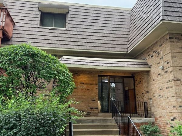1980 SELMARTEN Road , Unit 1901, Aurora, IL 60505