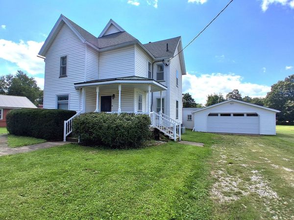 305 Hodgson Street , Lafayette, IL 61449