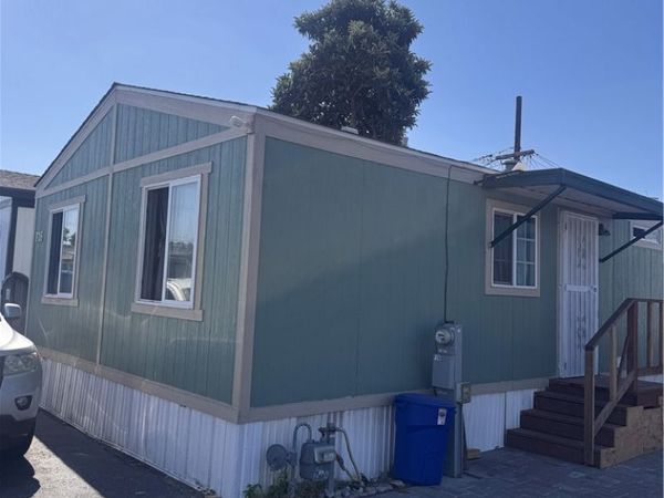 15325 F#16 Orange, Paramount, CA 90723
