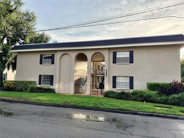 2207 S CAROLINA AVENUE , Unit 33, TAMPA, FL 33629