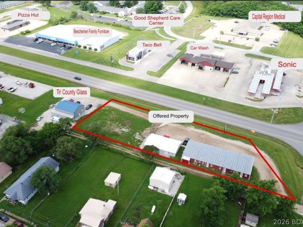 402-412 Missouri 5, Versailles, MO 65084