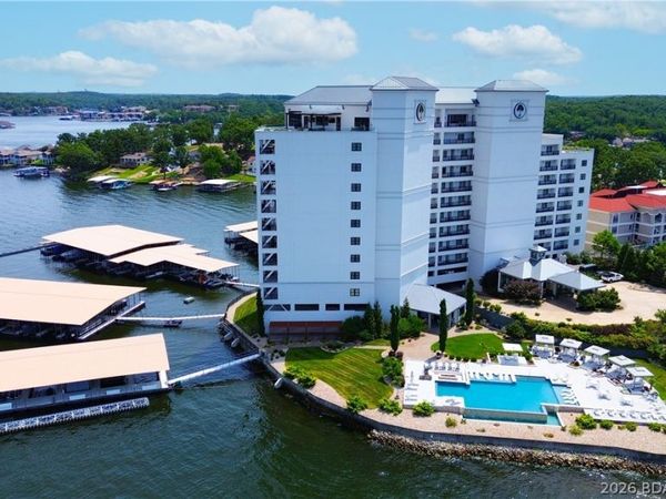 166 Captiva Drive, Unit 2E, Sunrise Beach, MO 65079