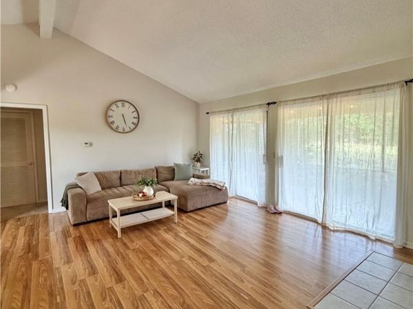 6 Canoe Court, Osage Beach, MO 65065