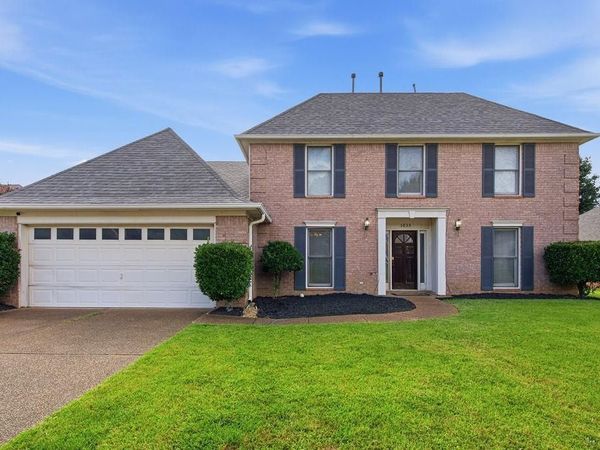 1035 STABLE RUN DR, Cordova, TN 38018