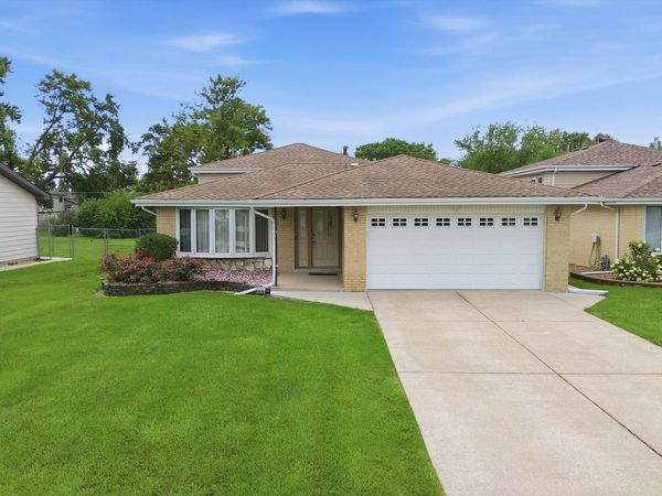 11942 S Lawler Avenue , Alsip, IL 60803