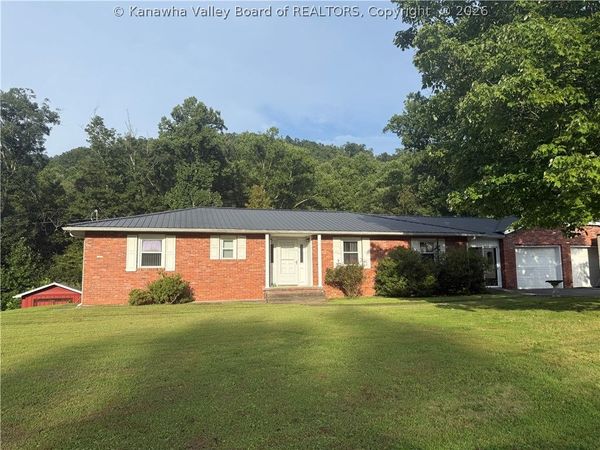 543 Ramage Hill Road, Ramage, WV 25114
