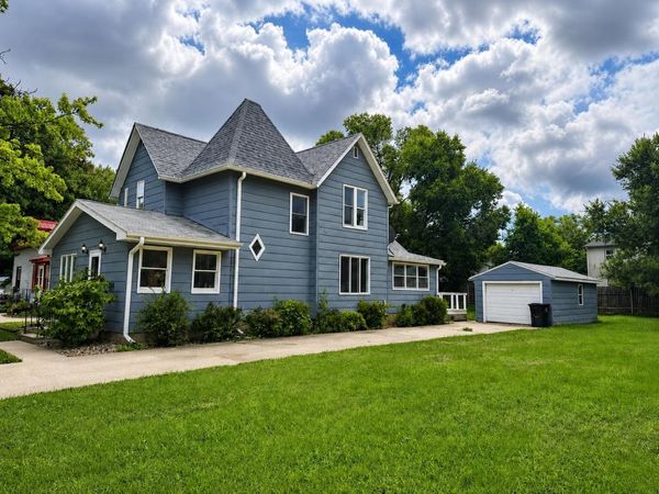 1008 2nd Avenue S, Estherville, IA 51334