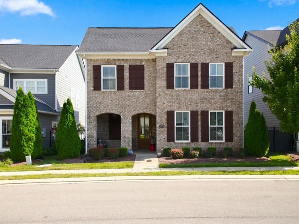 5731 Heirloom Dr, Murfreesboro, TN 37129