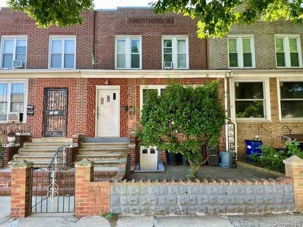 22-29 36th Street , Astoria, NY 11105