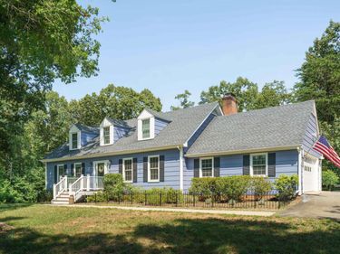 2315 WESTOVER DR, Charlottesville, VA 22901