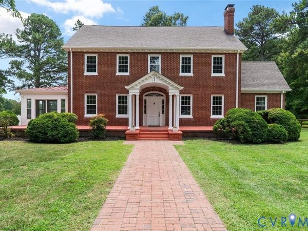 300 Hillcrest Road, La Crosse, VA 23950