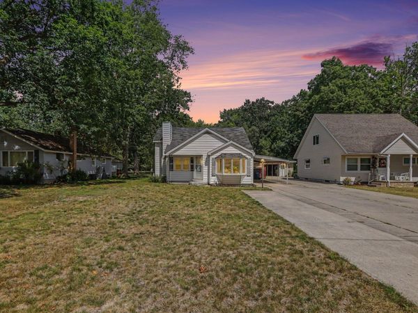 931 Baldwin Street, Traverse City, MI 49686