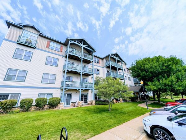 1279 Lakeshore Park Place, Marquette, MI 49855