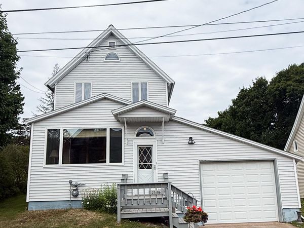 25186 Ridge Street, Calumet Twp, MI 49913