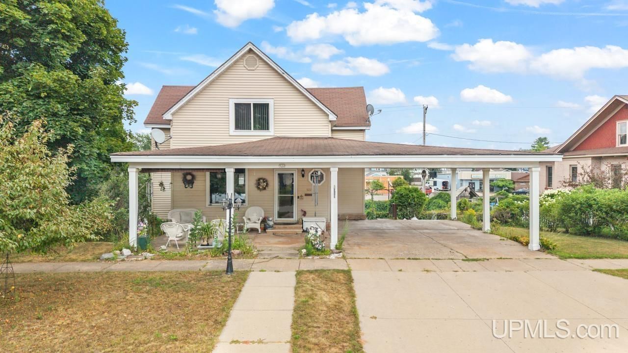 522 Norway Street, Norway, MI 49870 Main Photo