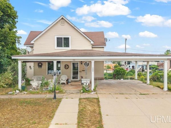 522 Norway Street, Norway, MI 49870