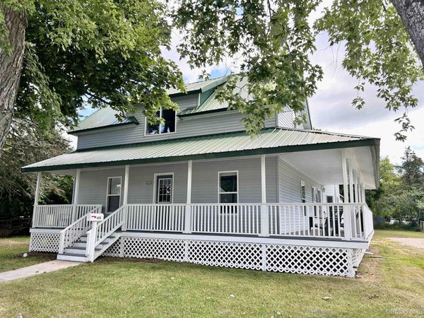 430 N Houghton Avenue, Manistique, MI 49854