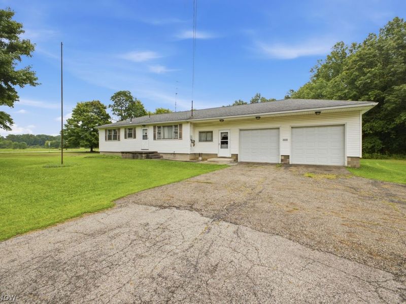 2035 S Pricetown Road, Diamond, OH 44412 Photo 3