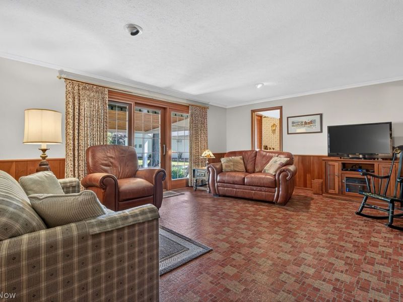 44735 Middle Ridge Road, Amherst, OH 44001 Photo 16