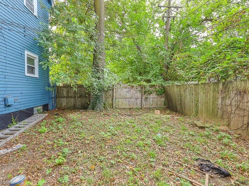 10803 Navarre Court , Cleveland, OH 44108 Photo 3